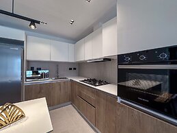Spectacular Golf Front 3BR Apartment!