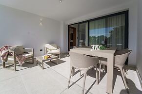 Spectacular Golf Front 3BR Apartment!