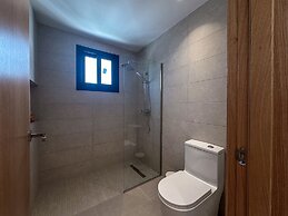 Spectacular Golf Front 3BR Apartment!