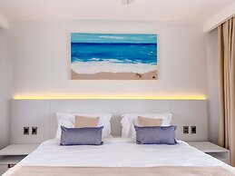 Luxury Penthouse 3 Bedroom Ocean Views