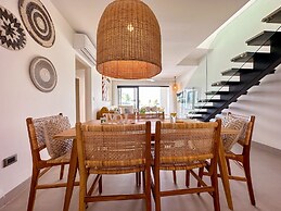 Luxury Penthouse 3 Bedroom Ocean Views