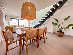 Luxury Penthouse 3 Bedroom Ocean Views