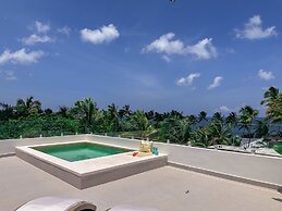 Luxury Penthouse 3 Bedroom Ocean Views