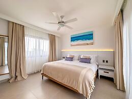 Luxury Penthouse 3 Bedroom Ocean Views