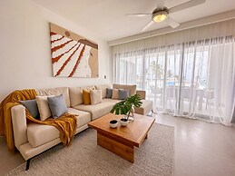 Luxury Penthouse 3 Bedroom Ocean Views