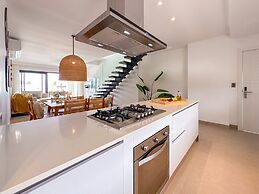 Luxury Penthouse 3 Bedroom Ocean Views