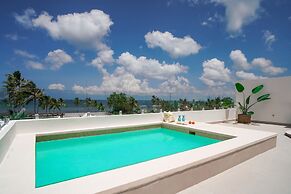 Luxury Penthouse 3 Bedroom Ocean Views