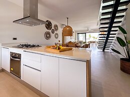 Luxury Penthouse 3 Bedroom Ocean Views