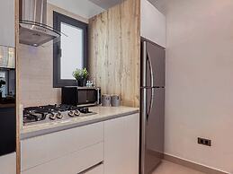 Fantastic Beach Penthouse With Rooftop BBQ