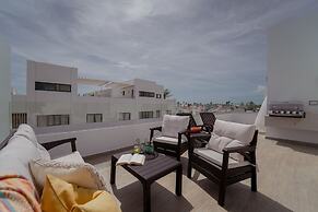 Fantastic Beach Penthouse With Rooftop BBQ