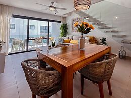 Fantastic Beach Penthouse With Rooftop BBQ