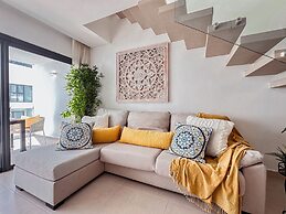 Fantastic Beach Penthouse With Rooftop BBQ