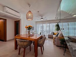 Fantastic Beach Penthouse With Rooftop BBQ