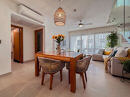 Fantastic Beach Penthouse With Rooftop BBQ