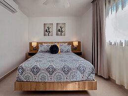Fantastic Beach Penthouse With Rooftop BBQ