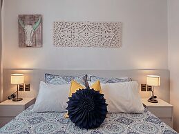 Fantastic Beach Penthouse With Rooftop BBQ