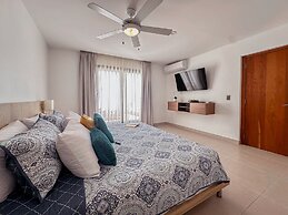 Fantastic Beach Penthouse With Rooftop BBQ