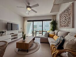 Fantastic Beach Penthouse With Rooftop BBQ