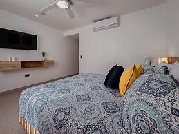 Fantastic Beach Penthouse With Rooftop BBQ