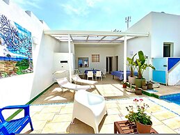 Casa Mondrian - Camere con Bagno e Piscina Privata
