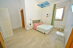 Casa Mondrian - Camere con Bagno e Piscina Privata