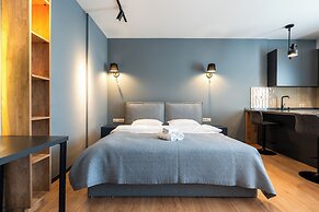 Stones Throw Apartments
