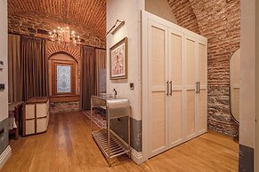 Stone Inn Galata