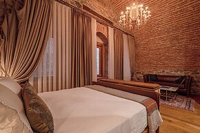 Stone Inn Galata