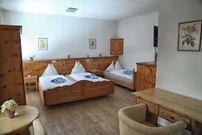Hotel Adler