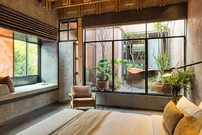 Casa Tenue