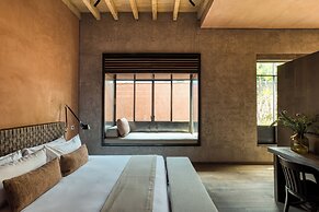 Casa Tenue