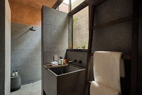 Casa Tenue