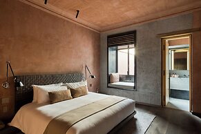Casa Tenue
