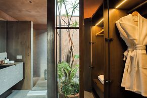 Casa Tenue