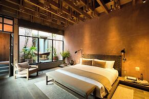 Casa Tenue