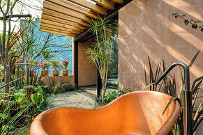Casa Tenue
