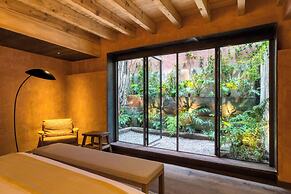 Casa Tenue