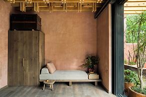 Casa Tenue