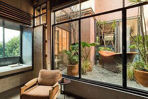 Casa Tenue
