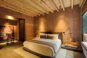 Casa Tenue