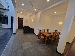 ThiThi's Palace