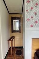 Karlie Inn