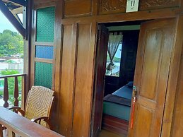 Karlie Inn