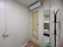 Resort’s Side Hostel near Shangrila