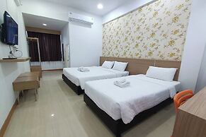 Top Inn Hotel