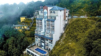 Q' Nest Hotel Cloud End Lansdowne