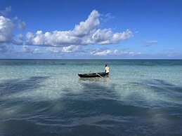 Calm Beach Inn