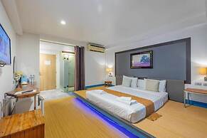 Sunset Serenity Jomtien Resort