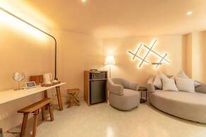 Mai Hotel