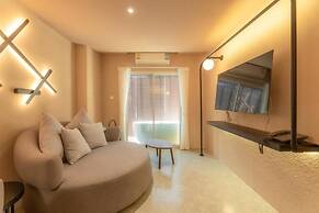 Mai Hotel